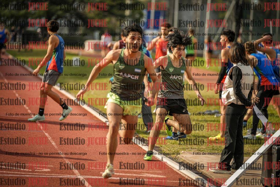Fotos de las postas 4x400 m llanos de varones