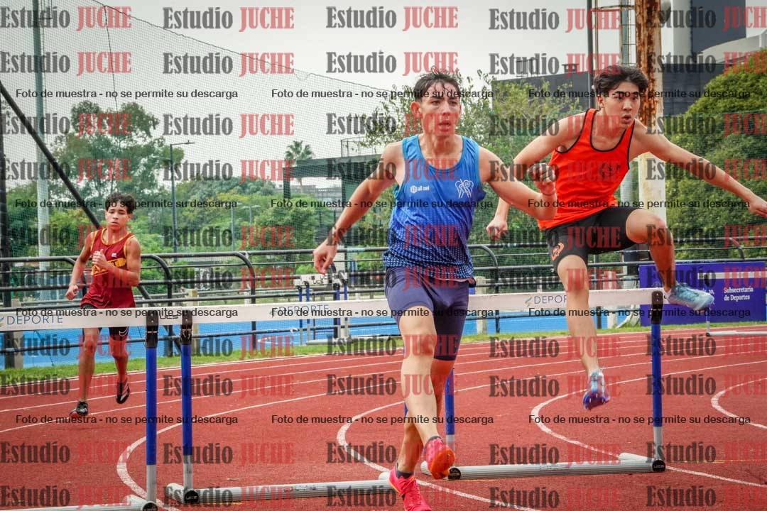 Fotos de los 400 m con vallas de varones