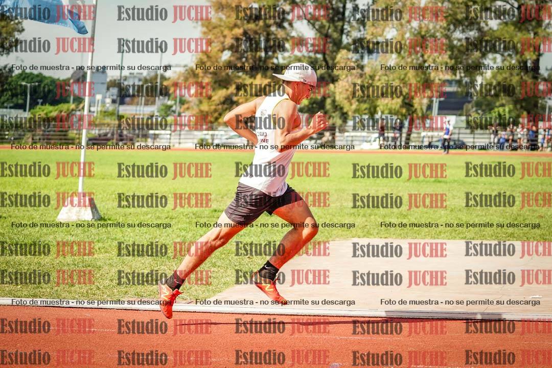 Fotos de los 800 m llanos de varones