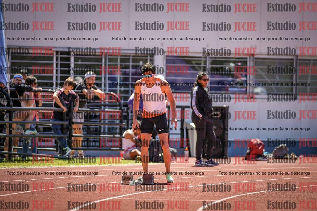 Fotos de los 400 m llanos de varones