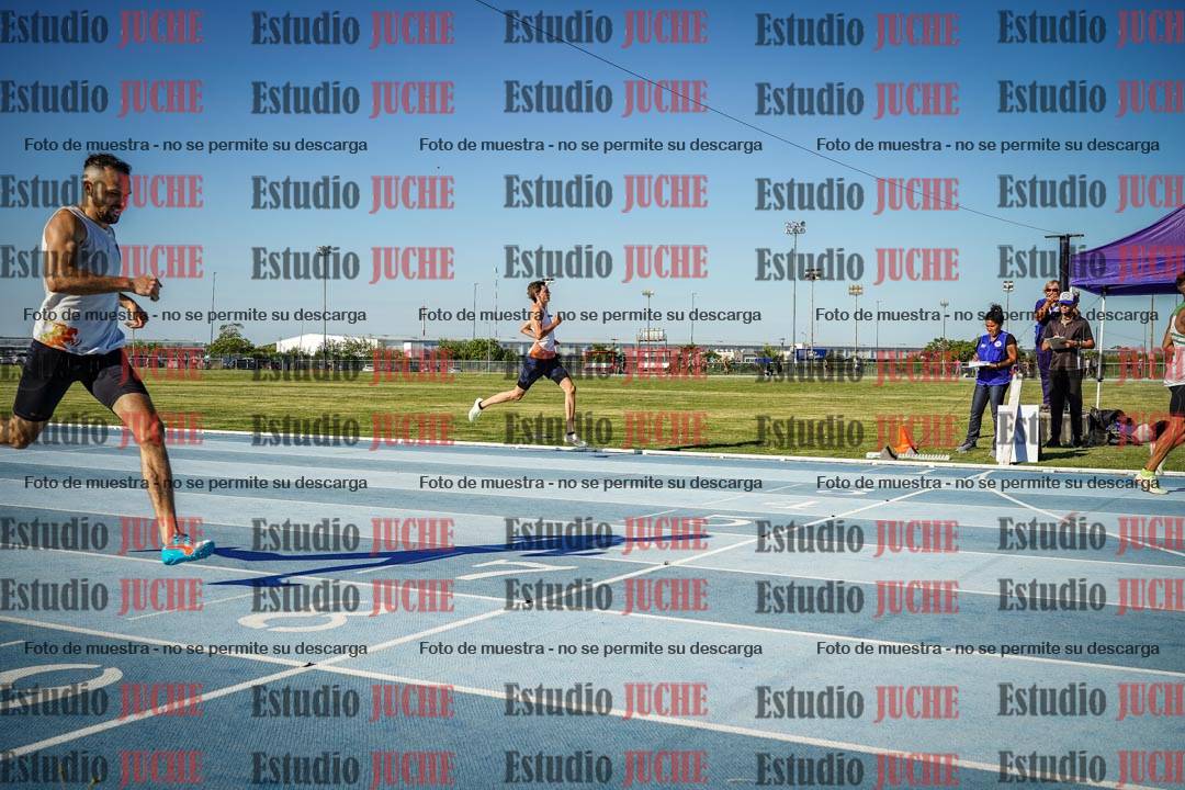 Fotos de los 400 m llanos de varones