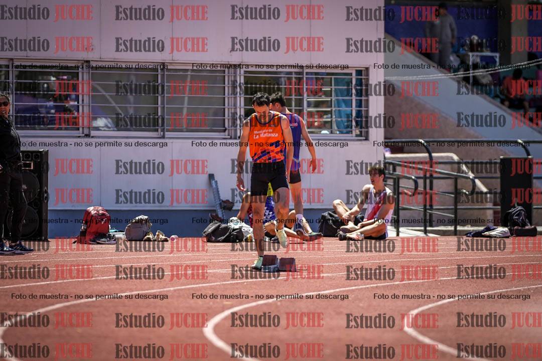 Fotos de los 400 m llanos de varones