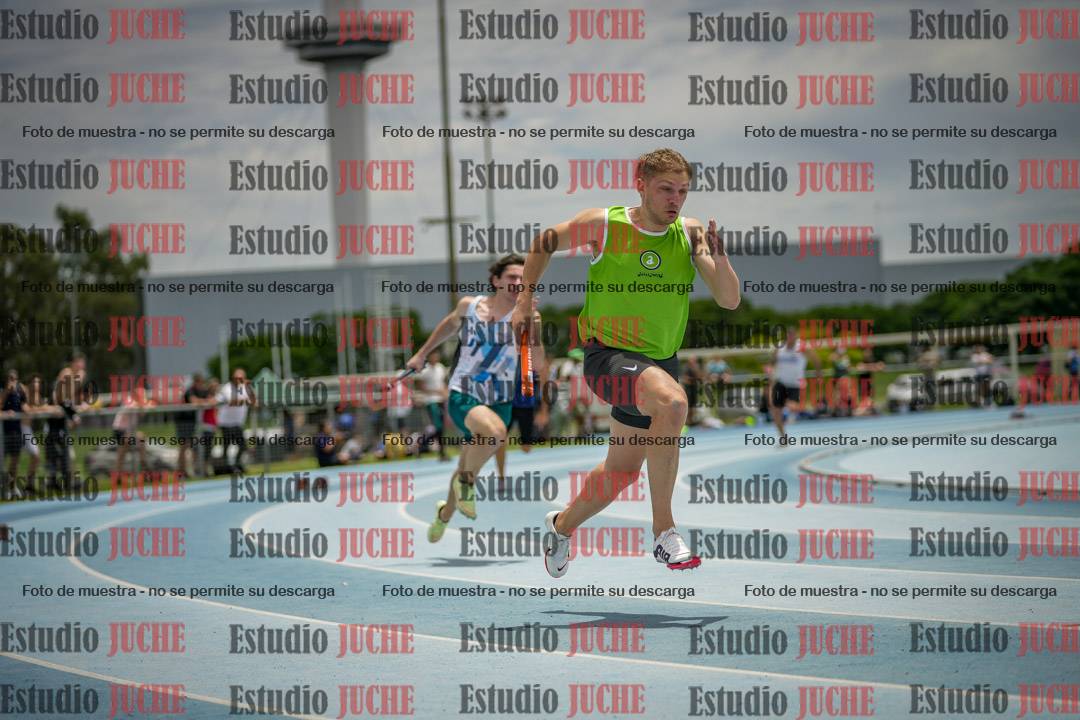 Fotos de las postas 4x200 m llanos de varones