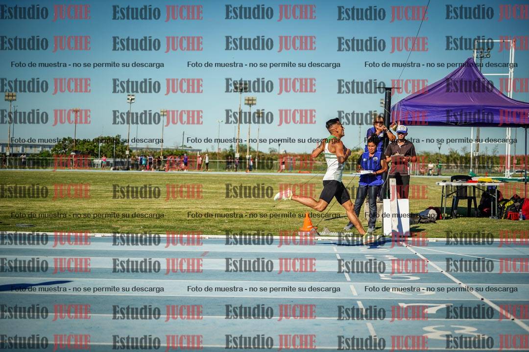 Fotos de los 400 m llanos de varones
