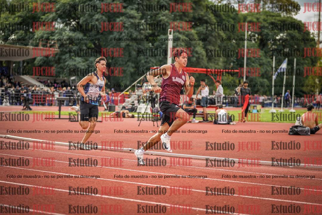 Fotos de los 400 m llanos de varones