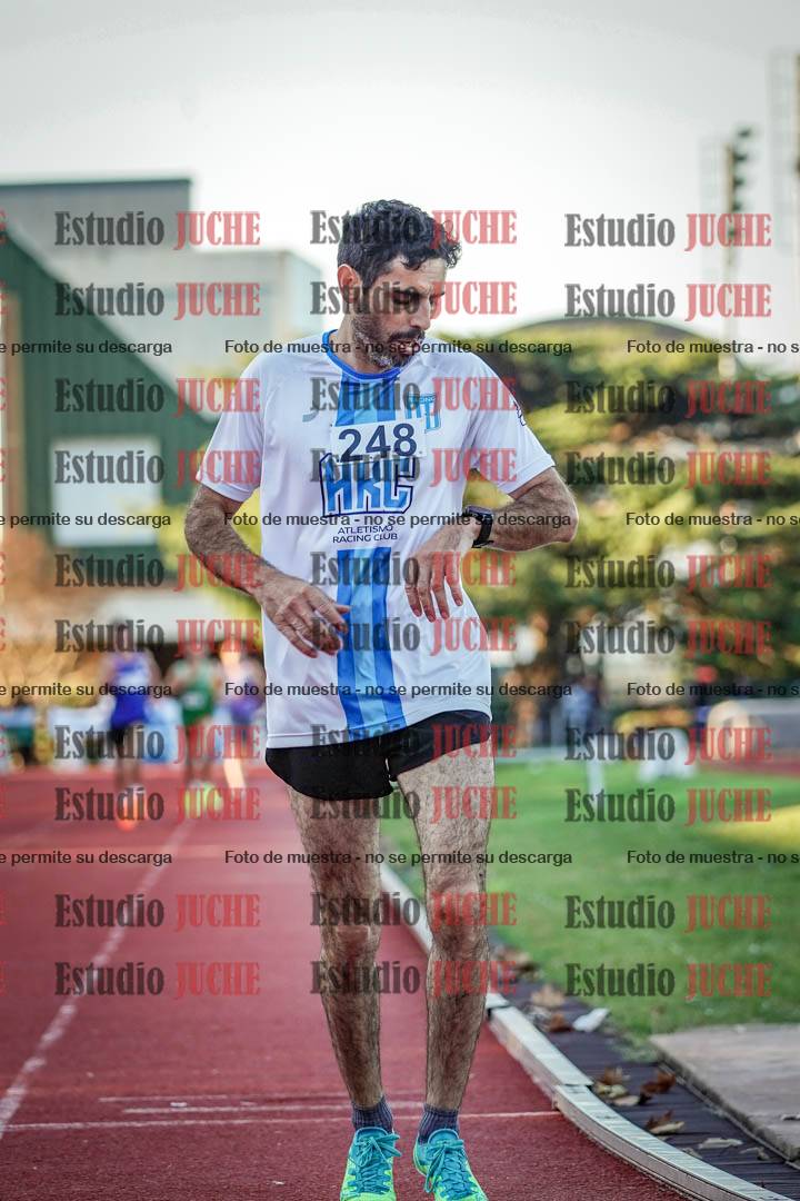 Fotos de los 3000 m llanos de varones