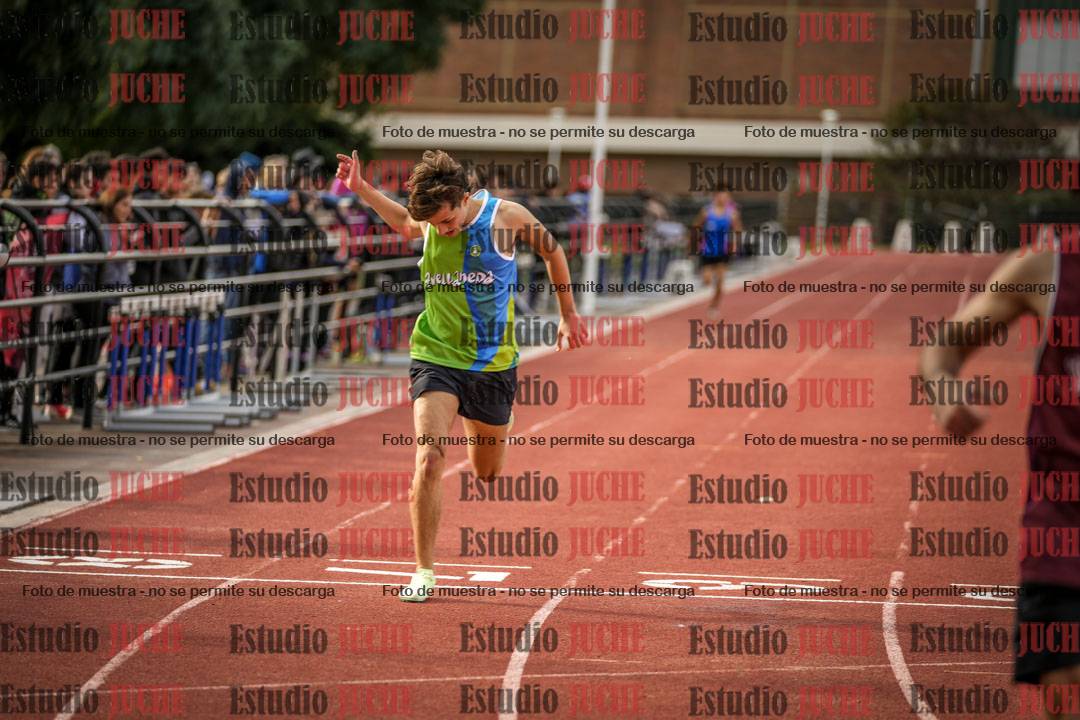 Fotos de los 400 m llanos de varones