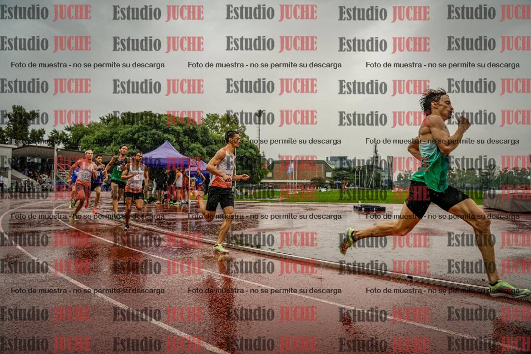 Fotos de los 800 m de varones