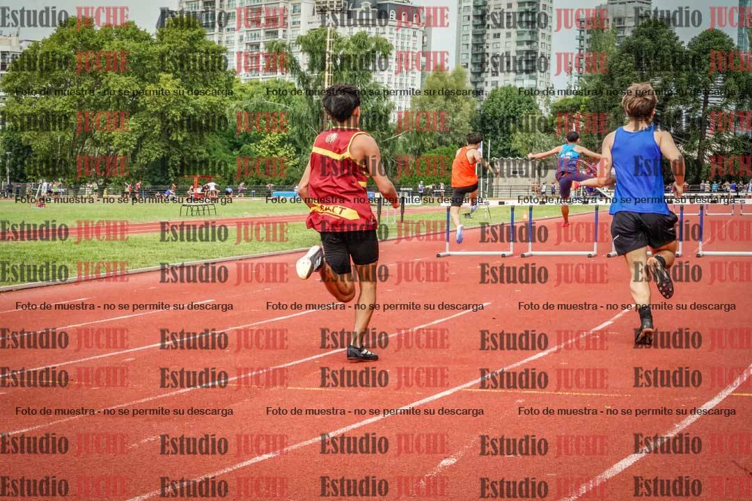 Fotos de los 400 m con vallas de varones