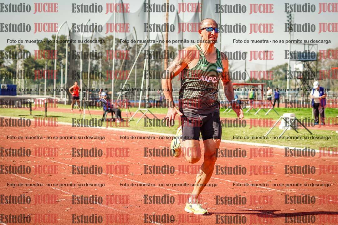 Fotos de los 400 m llanos de varones