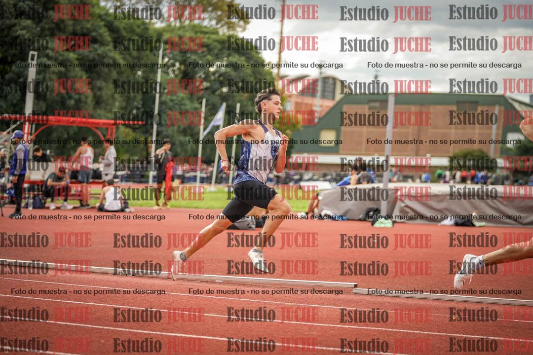 Fotos de los 400 m llanos de varones