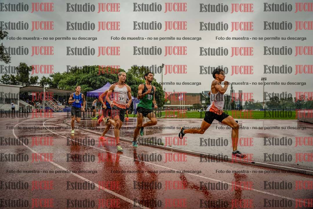 Fotos de los 800 m de varones