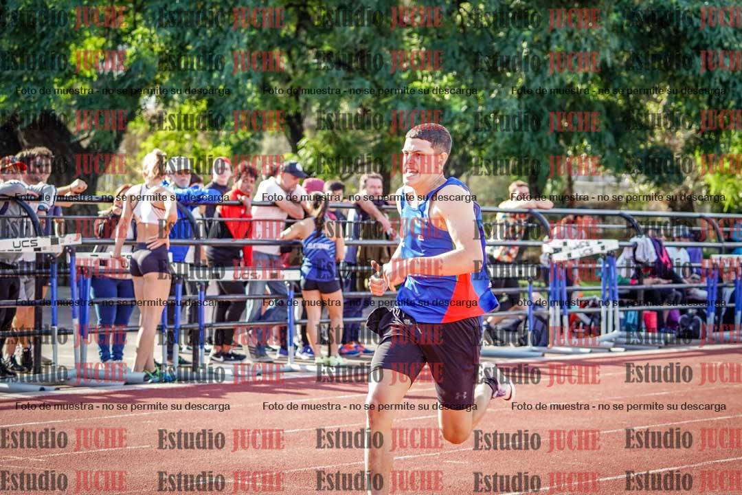 Fotos de los 400 m llanos de varones