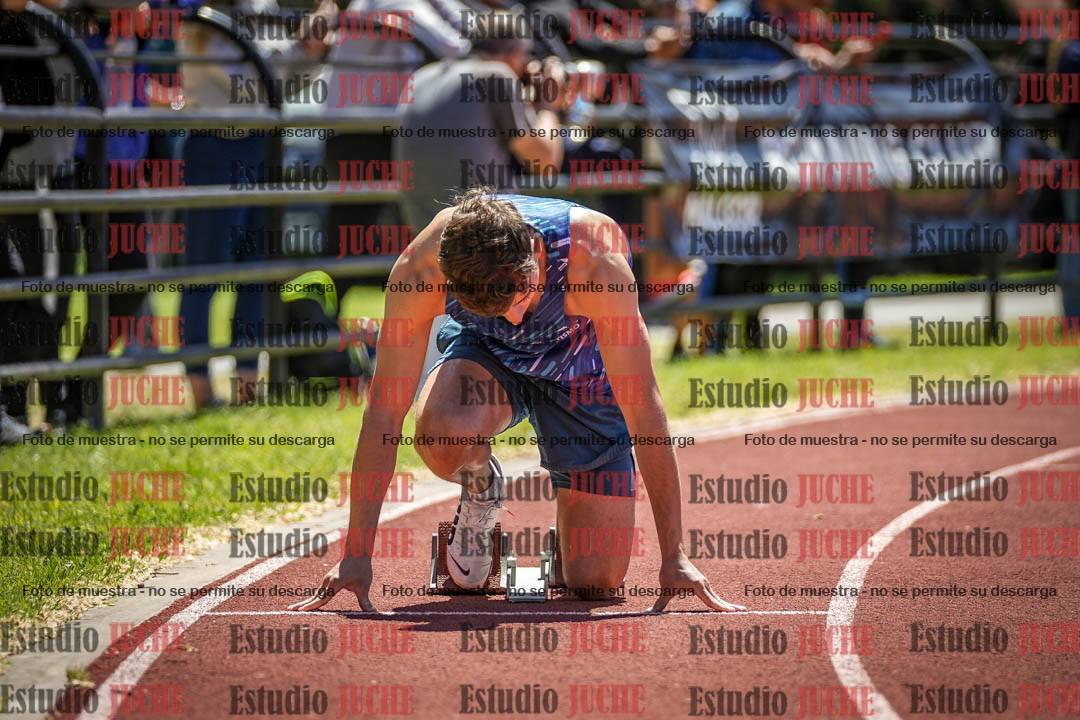 Fotos de los 400 m llanos de varones
