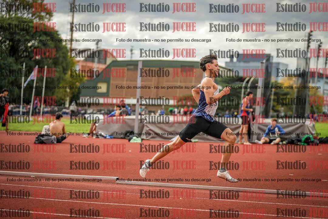 Fotos de los 400 m llanos de varones