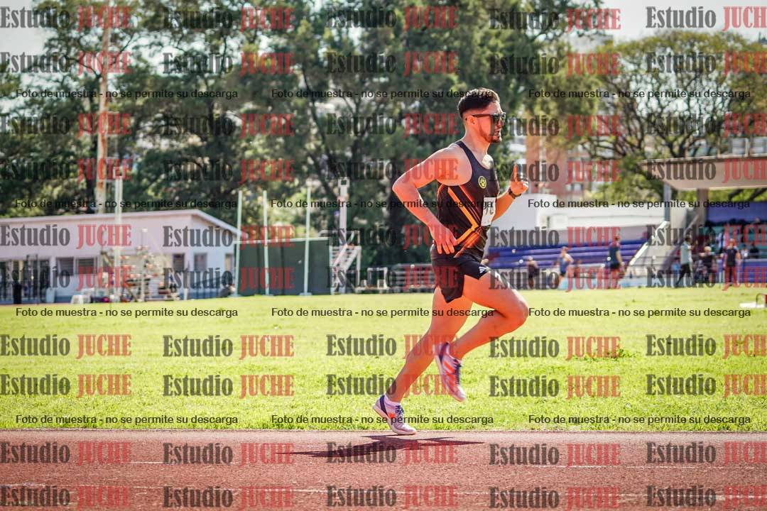 Fotos de los 5000 m llanos de mujeres y varones