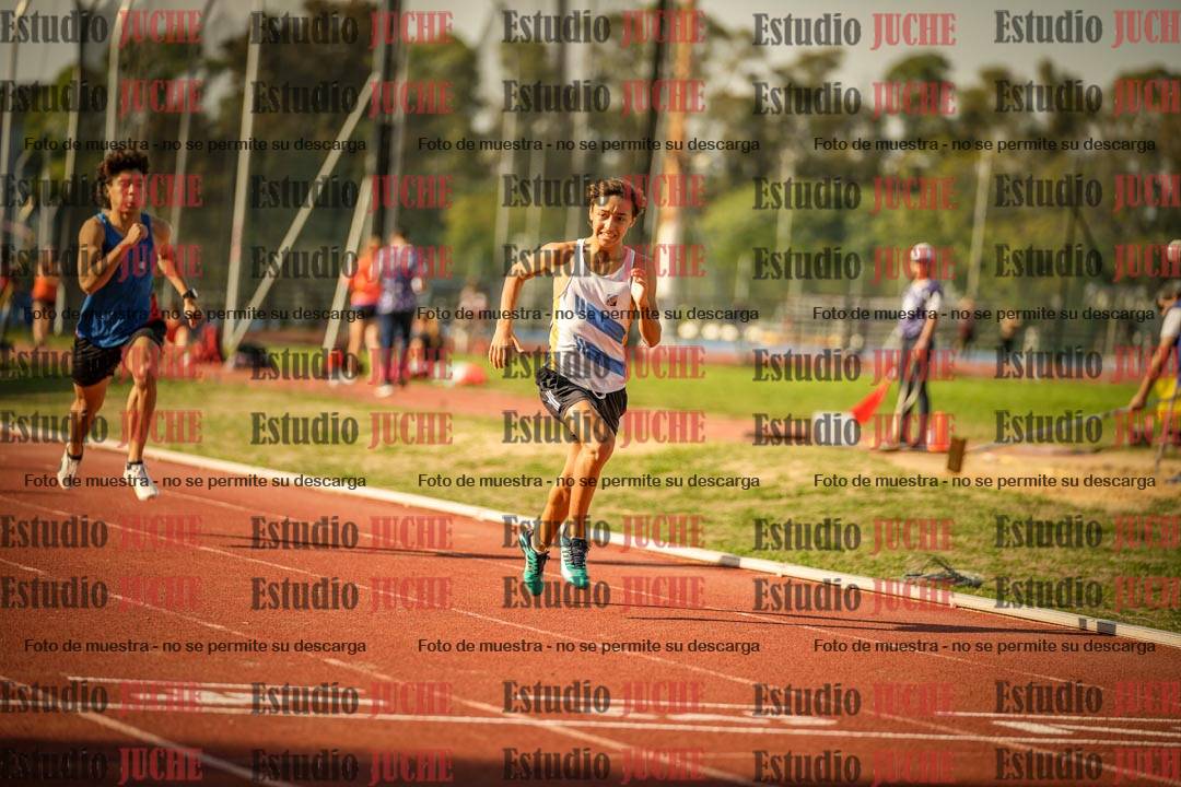 Fotos de los 400 m llanos de varones
