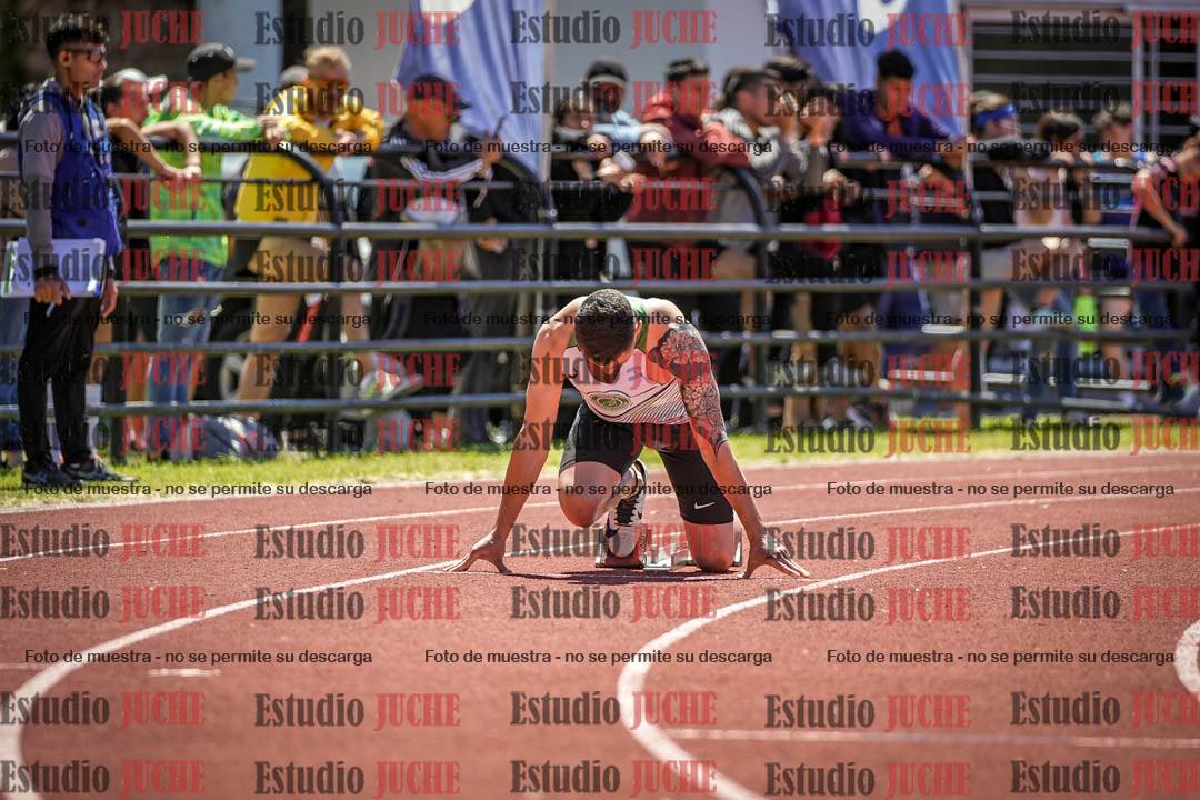 Fotos de los 400 m llanos de varones