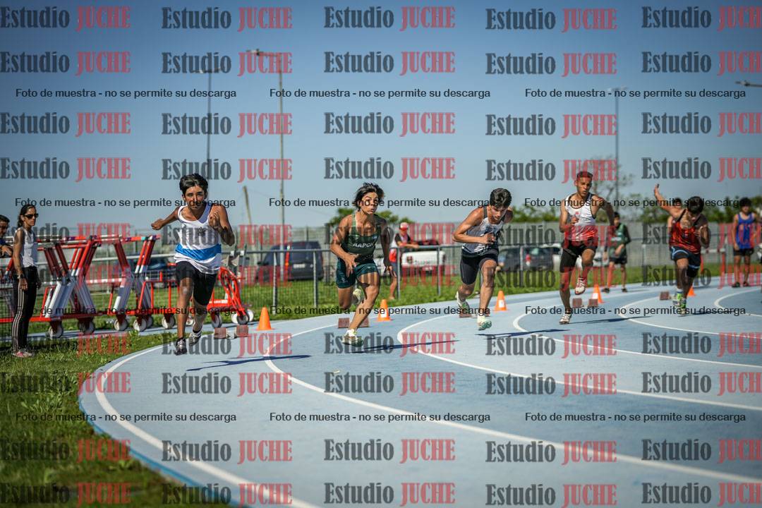 Fotos de los 150 m llanos de varones