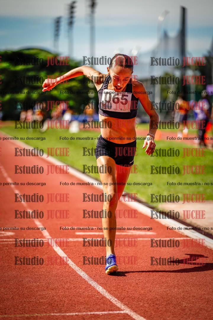 Fotos de los 600 m de mujeres