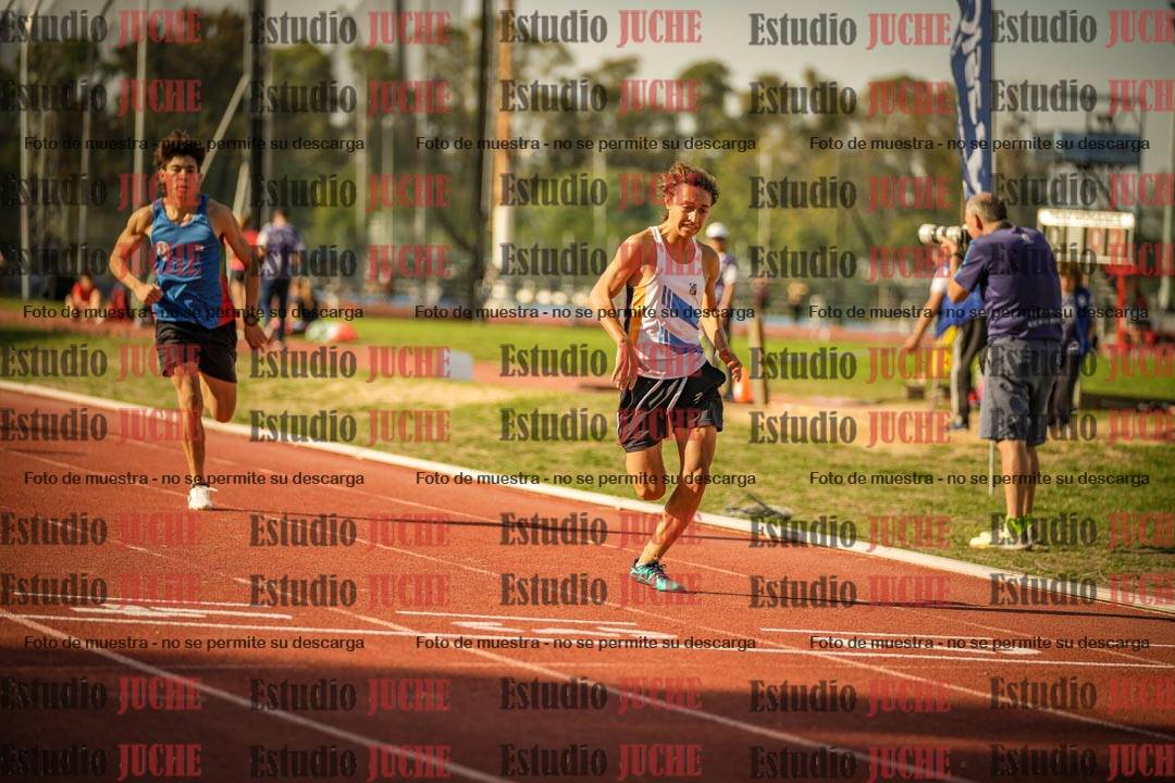 Fotos de los 400 m llanos de varones