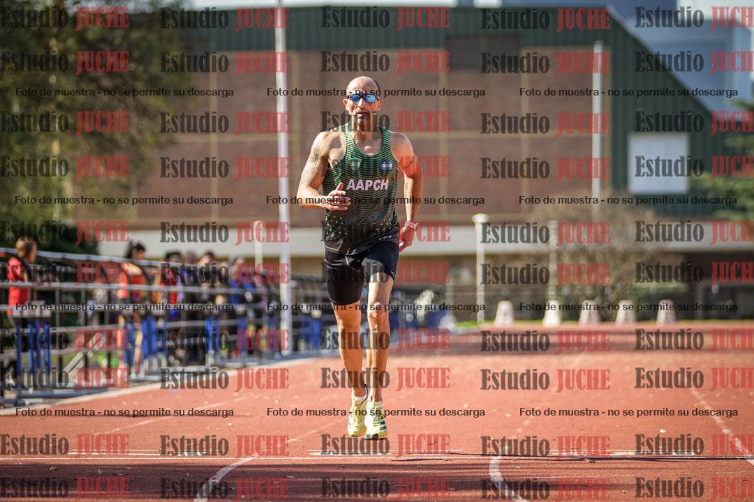 Fotos de los 400 m llanos de varones