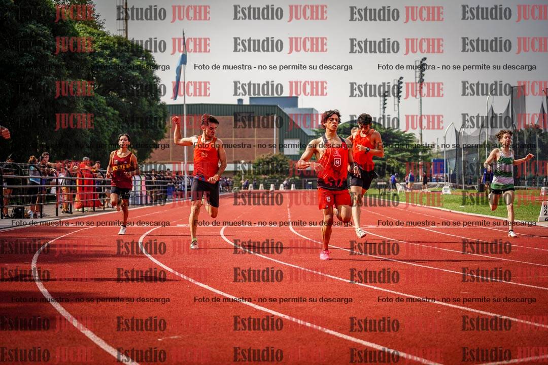 Fotos de los 200 m llanos de varones