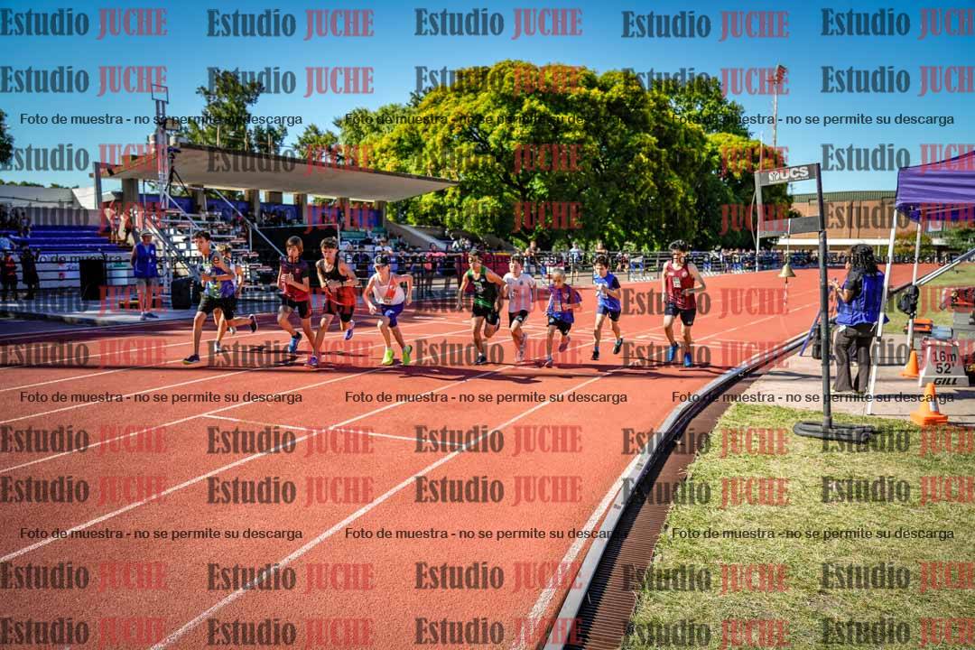 Fotos de los 1200 m llanos de varones