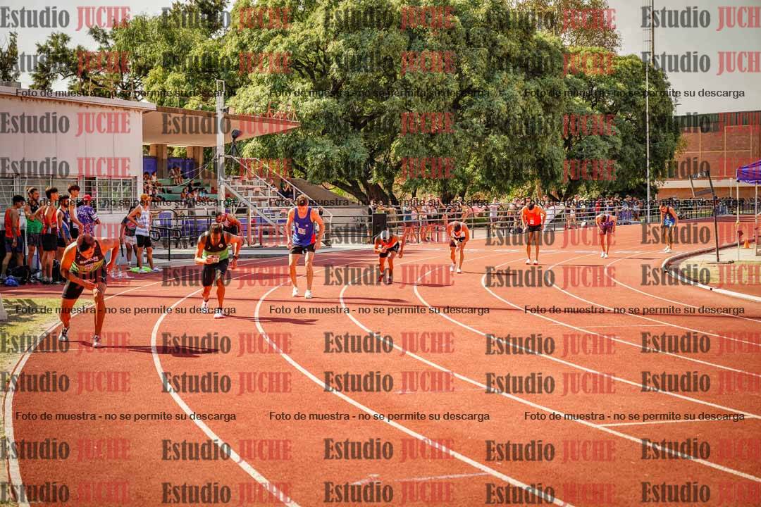 Fotos de los 800 m llanos de varones