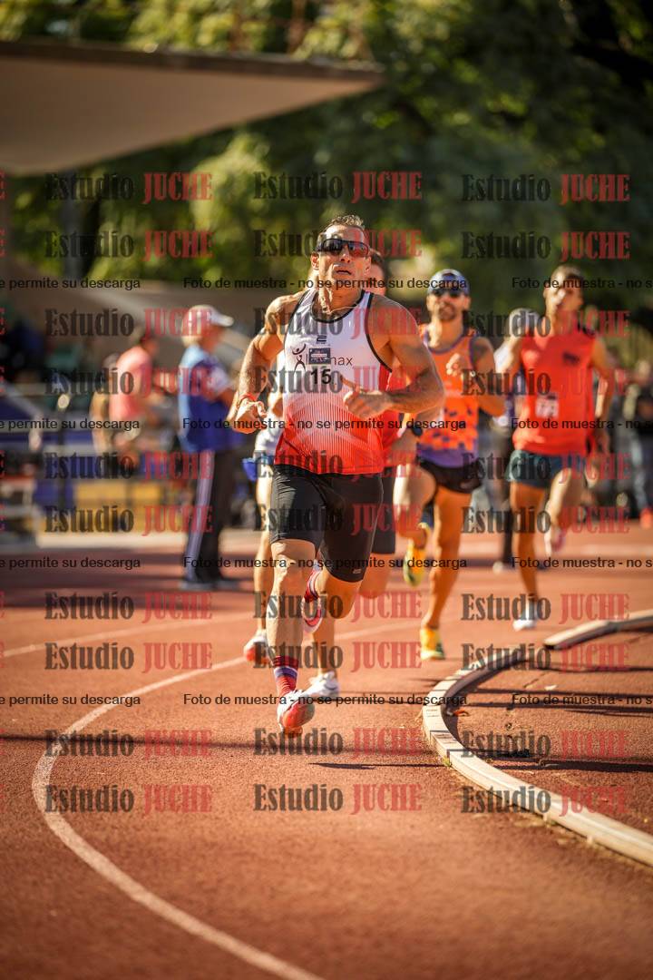 Fotos de los 800 m llanos de varones