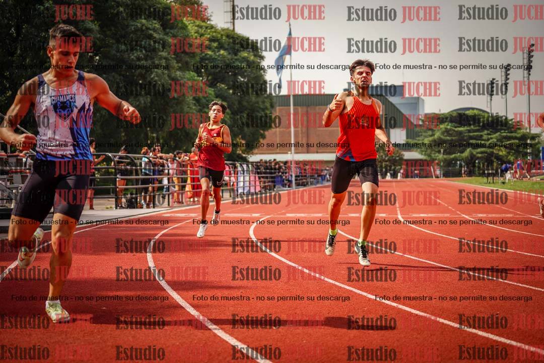 Fotos de los 200 m llanos de varones