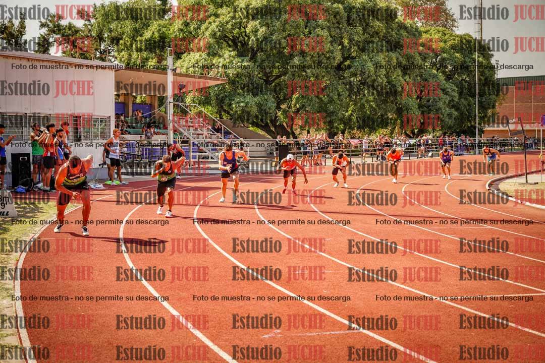 Fotos de los 800 m llanos de varones