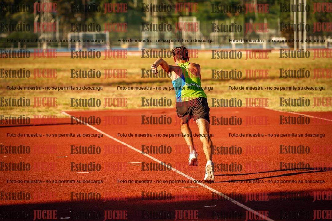 Fotos del salto en alto de varones