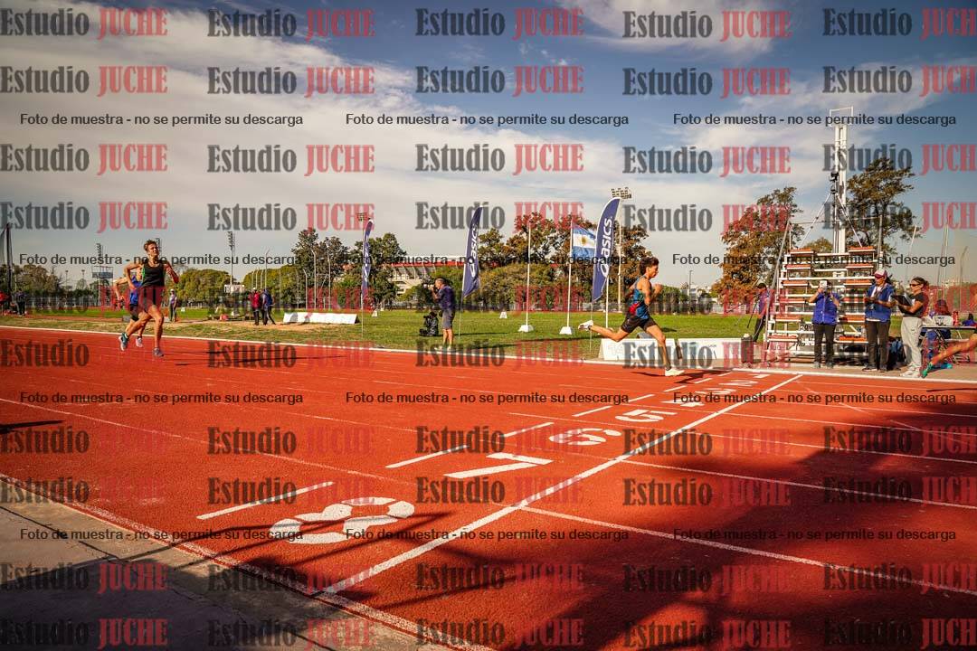 Fotos de los 400 m llanos de varones