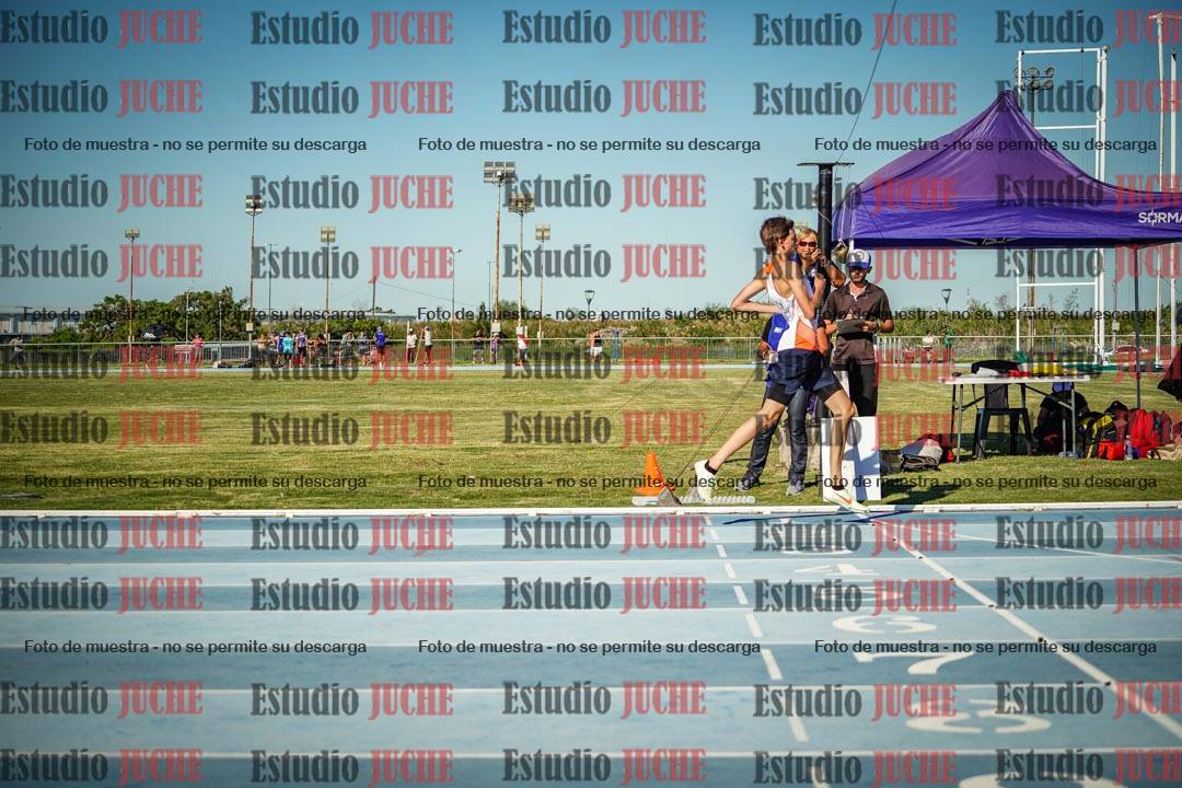 Fotos de los 400 m llanos de varones