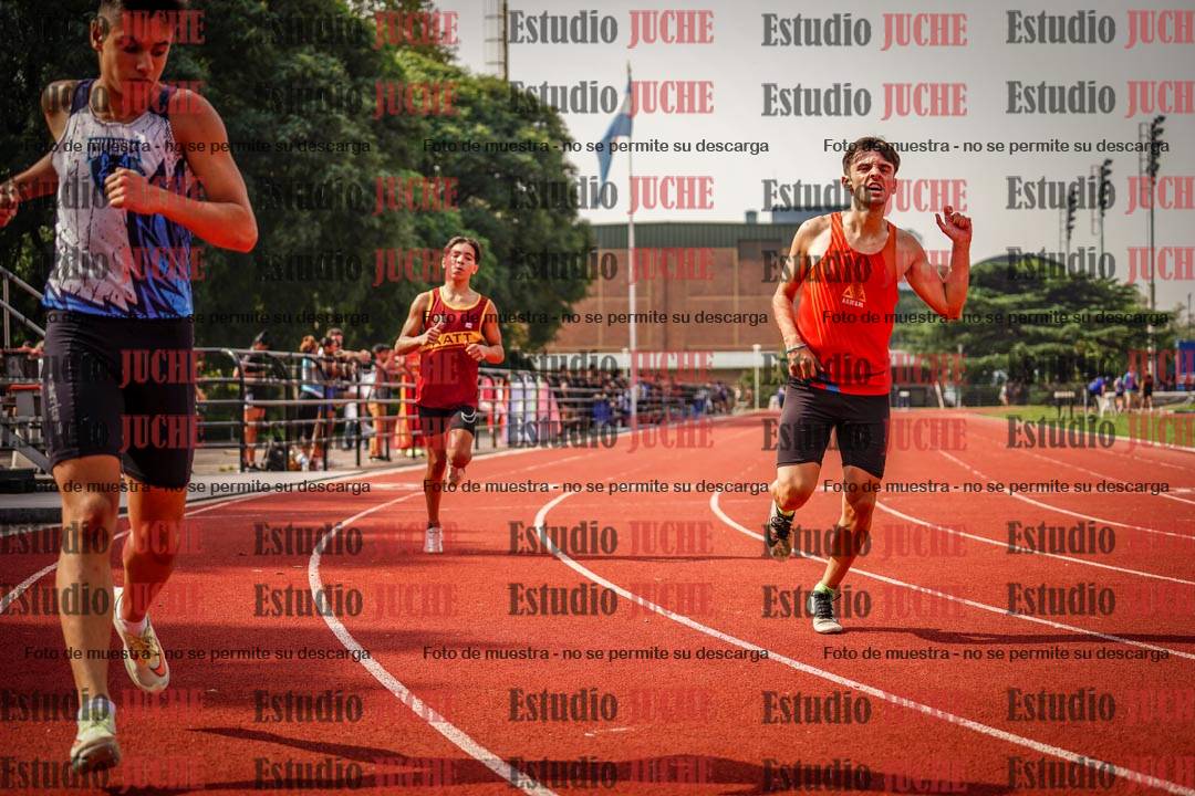Fotos de los 200 m llanos de varones