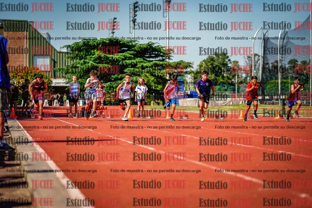 Fotos de los 50 m llanos de varones