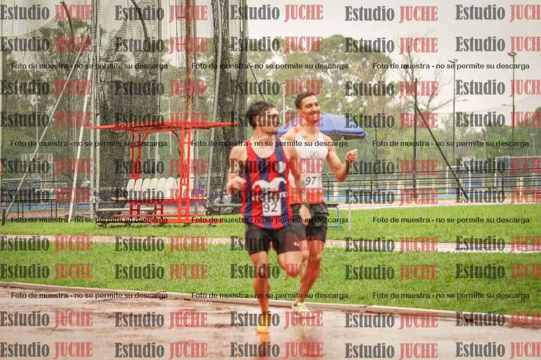 Fotos de los 800 m de varones