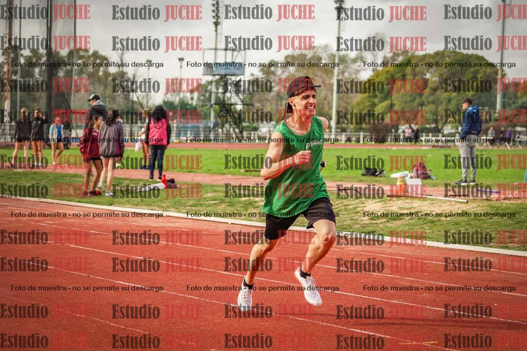 Fotos de los 400 m llanos de varones