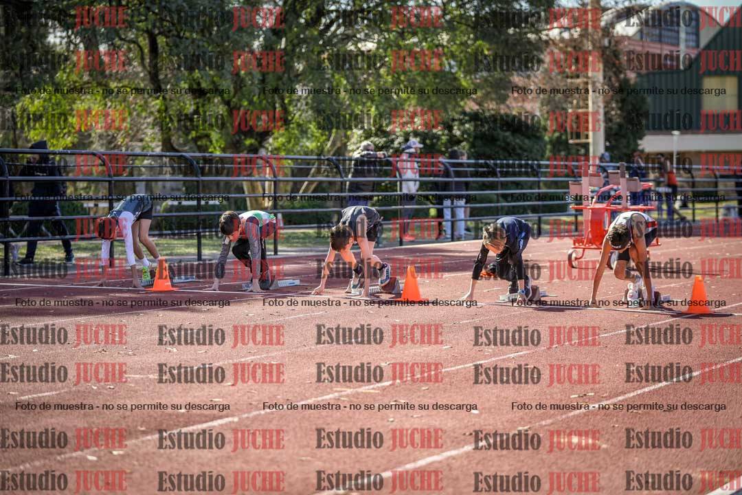 Fotos de los 50 m llanos de varones