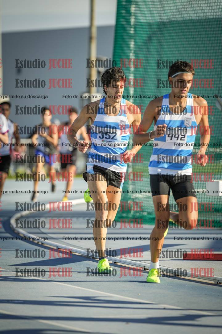 Fotos de los 1500 m llanos de varones