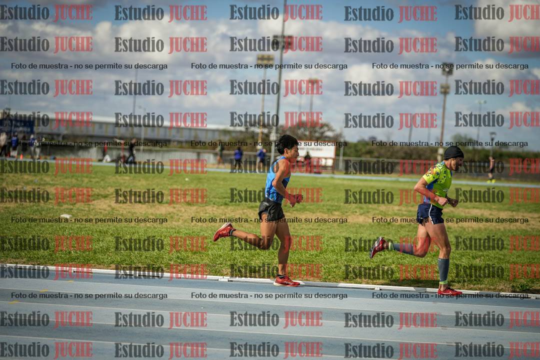 Fotos de los 5000 m llanos de varones