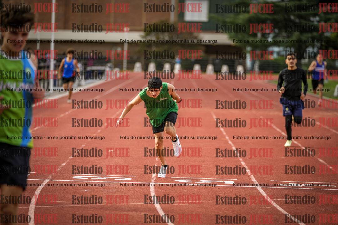 Fotos de los 400 m llanos de varones