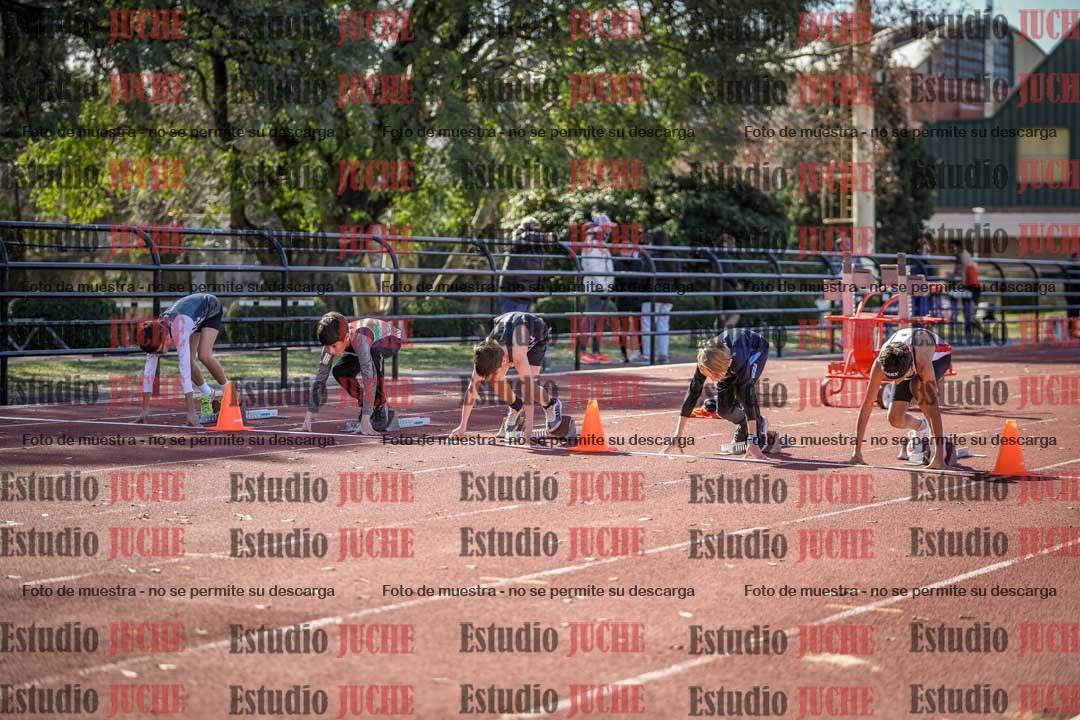 Fotos de los 50 m llanos de varones