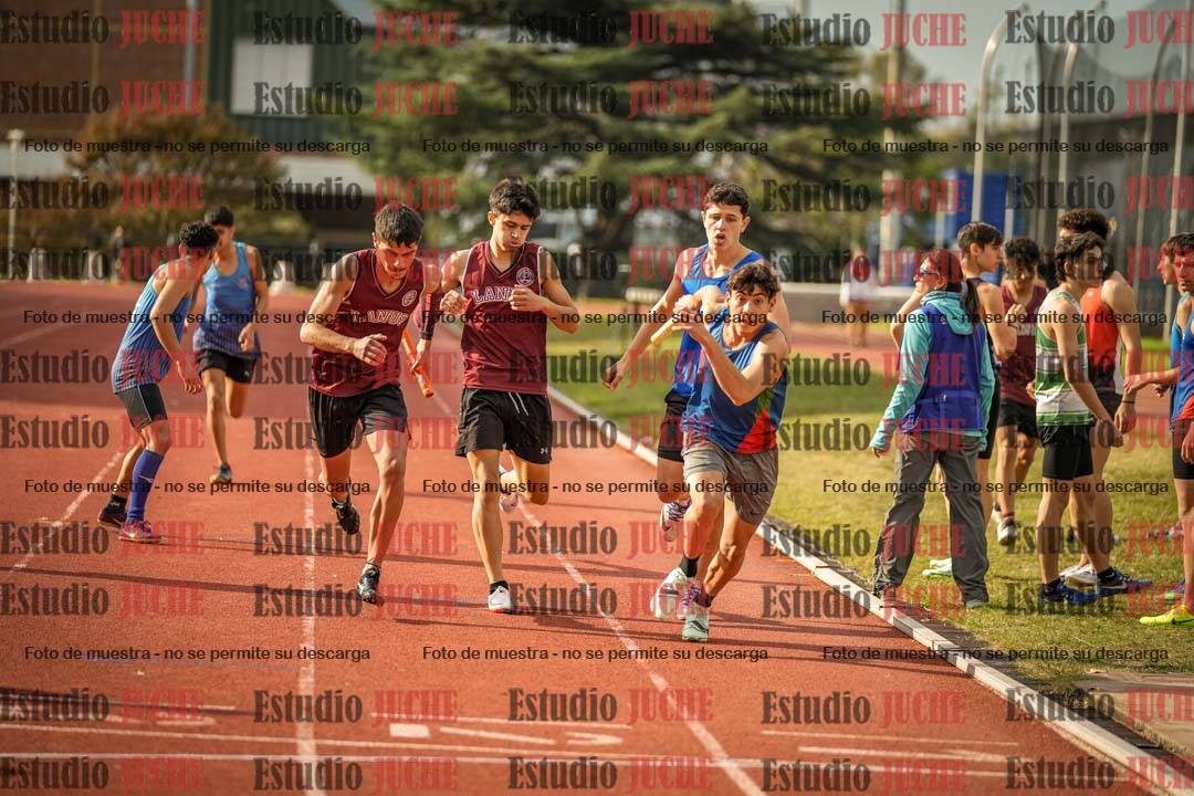 Fotos de las postas 4x400 m llanos de varones