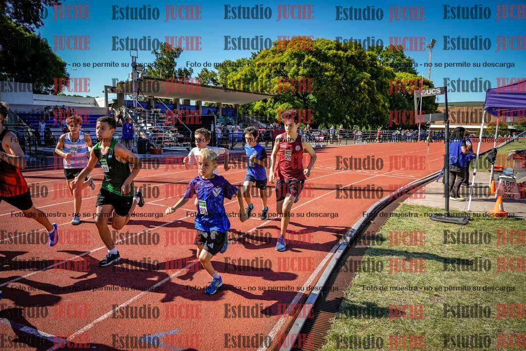 Fotos de los 1200 m llanos de varones