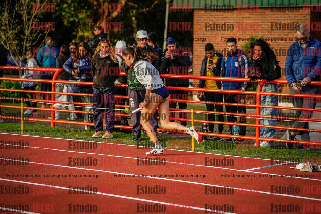 Fotos de los relevos 4x400 m de mujeres