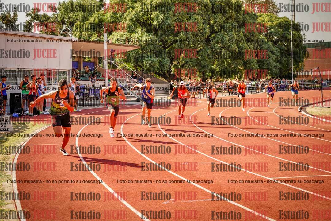 Fotos de los 800 m llanos de varones