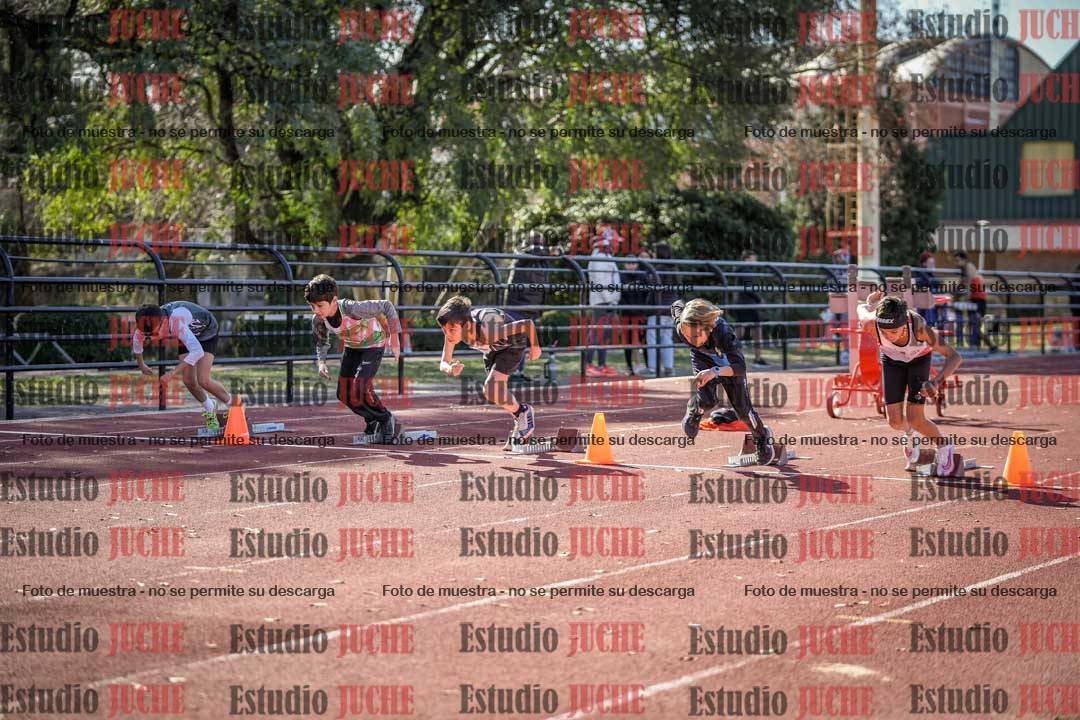 Fotos de los 50 m llanos de varones
