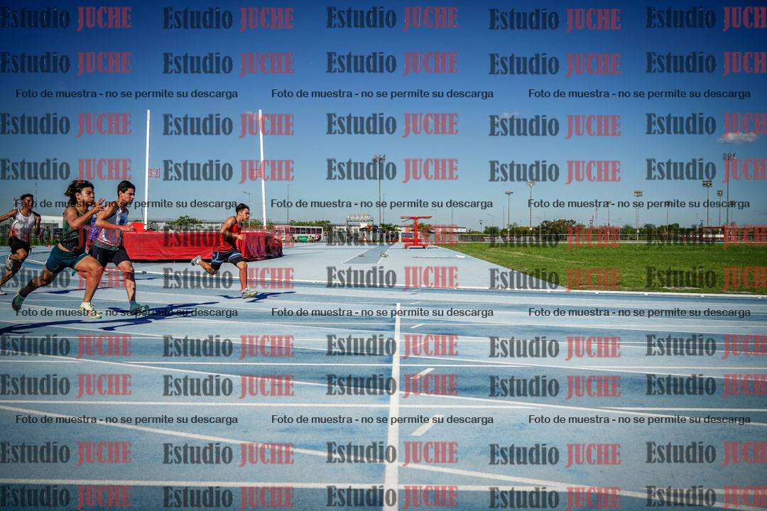 Fotos de los 150 m llanos de varones